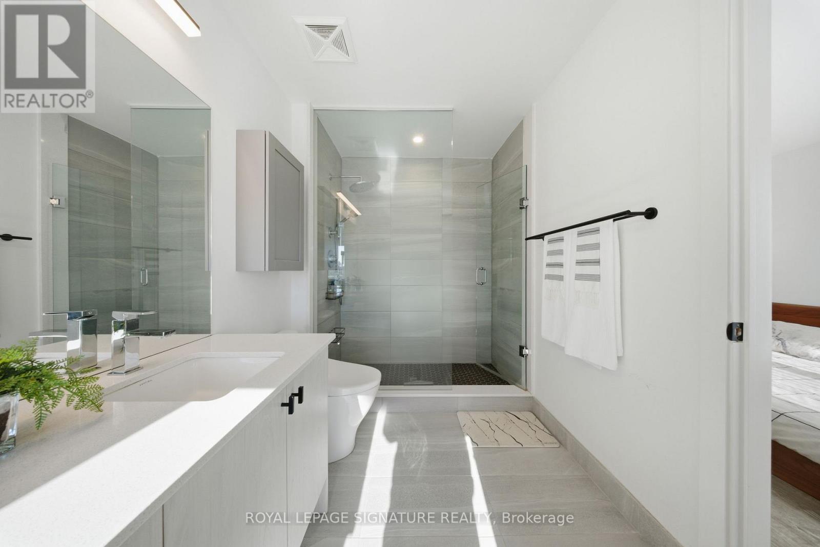 82 Covington Crescent, Whitchurch-Stouffville (Stouffville), Ontario  L4A 4W8 - Photo 16 - N12751436