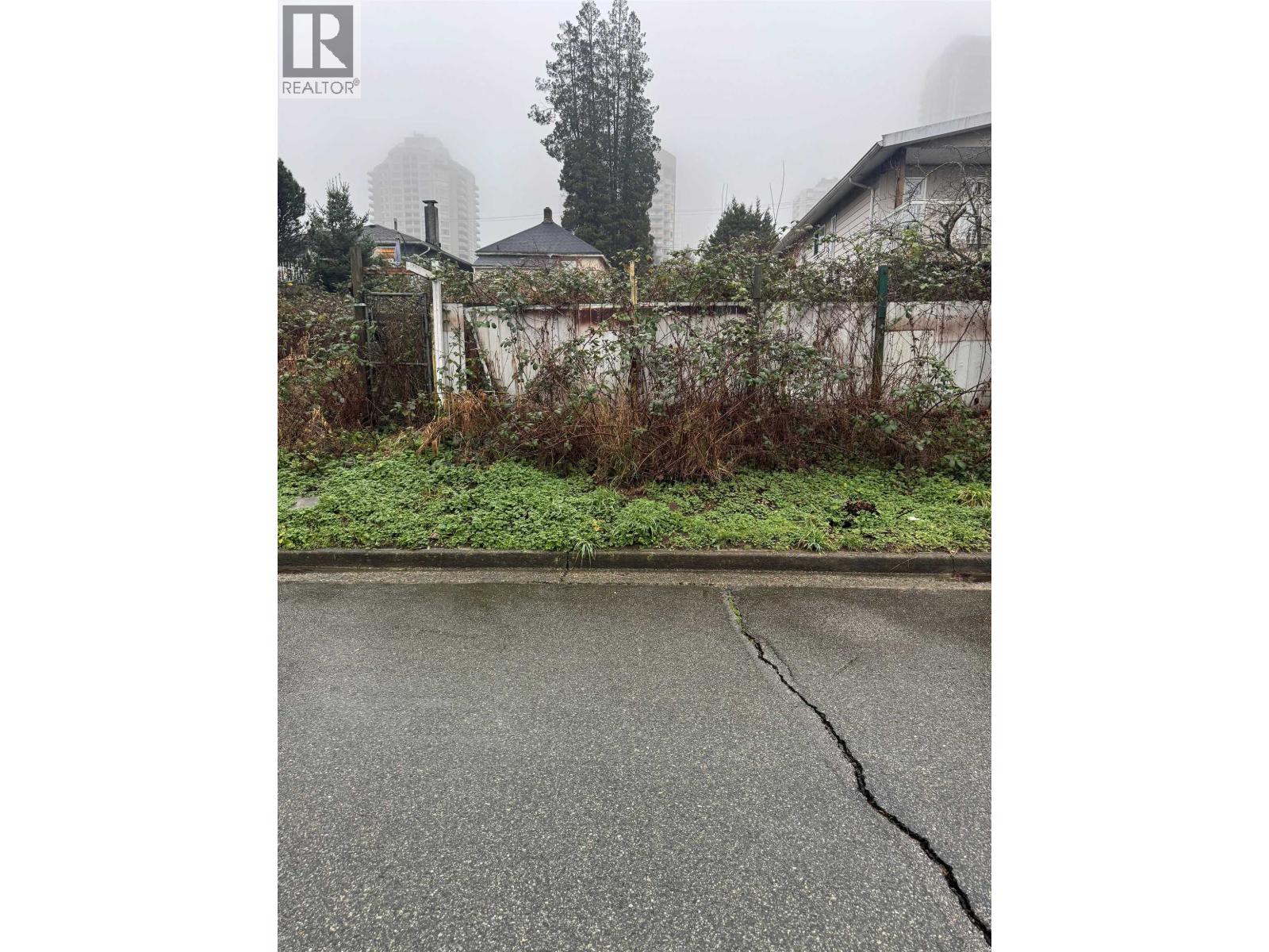 4811 Maitland Street, Burnaby, British Columbia  V5H 1N1 - Photo 4 - R3085616