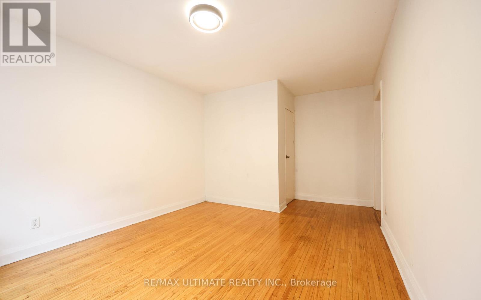 103 - 2666 Lake Shore Boulevard W, Toronto, Ontario  M8V 1G8 - Photo 3 - W12751416