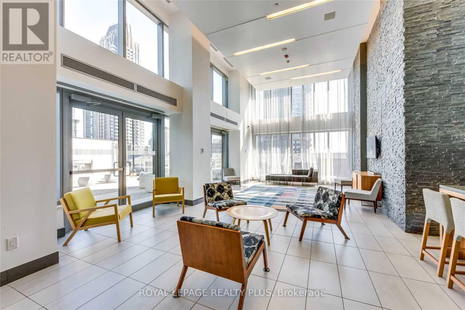 603 - 365 Prince Of Wales Drive, Mississauga, Ontario  L5B 0G6 - Photo 8 - W12751420