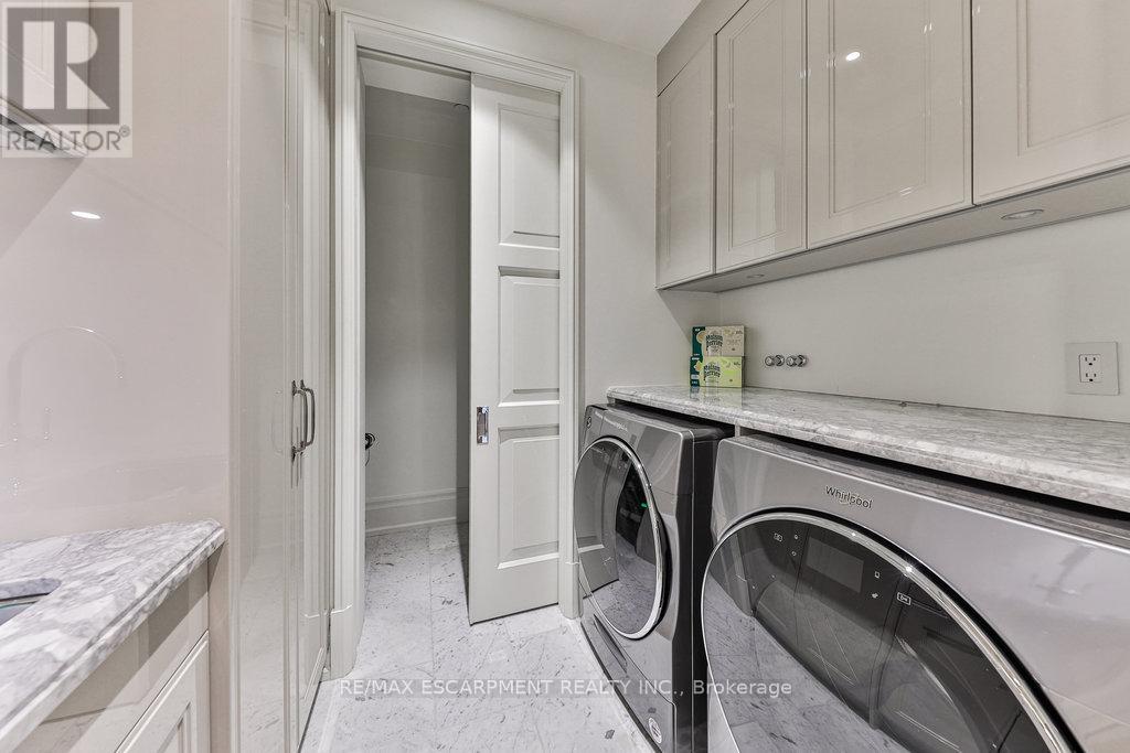 212 - 300 Randall Street, Oakville, Ontario  L6J 1R1 - Photo 18 - W12751438