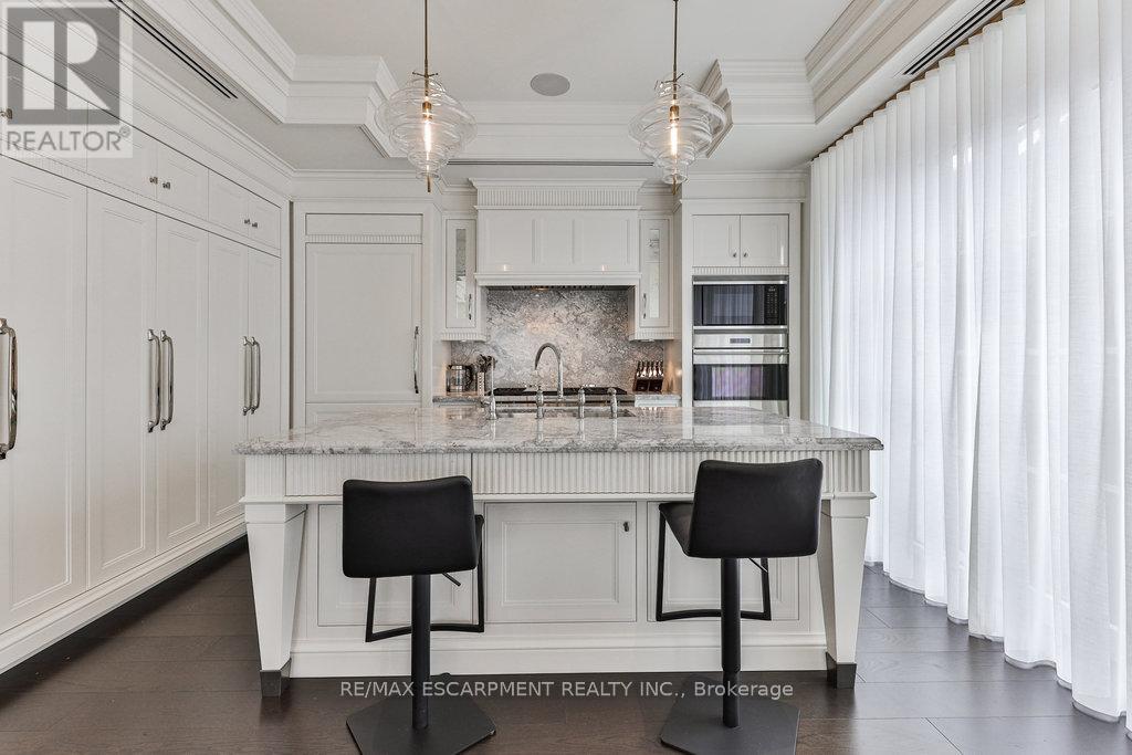 212 - 300 Randall Street, Oakville, Ontario  L6J 1R1 - Photo 41 - W12751438