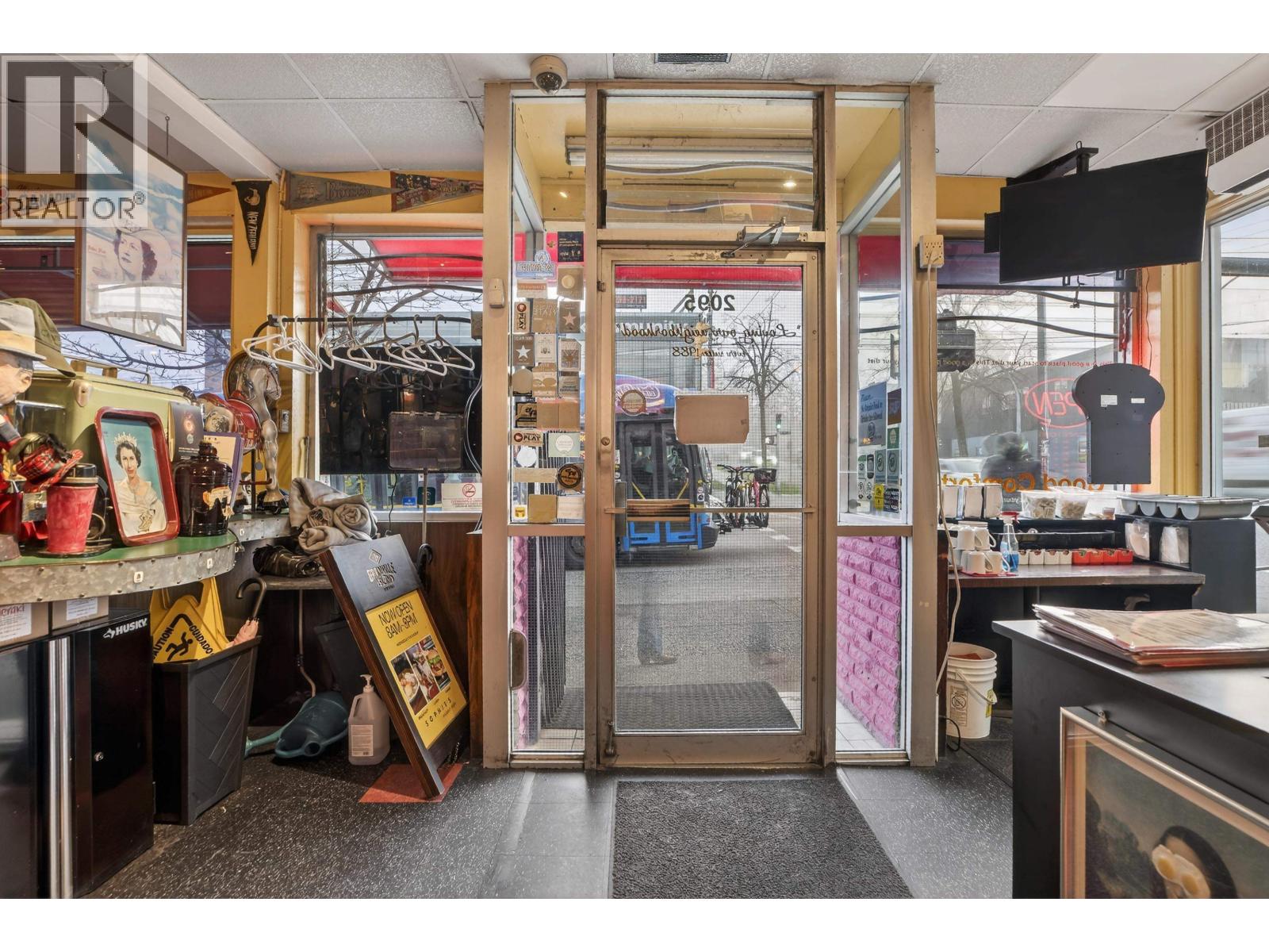 2095 W 4th Avenue, Vancouver, British Columbia  V3J 1M7 - Photo 9 - C8075777