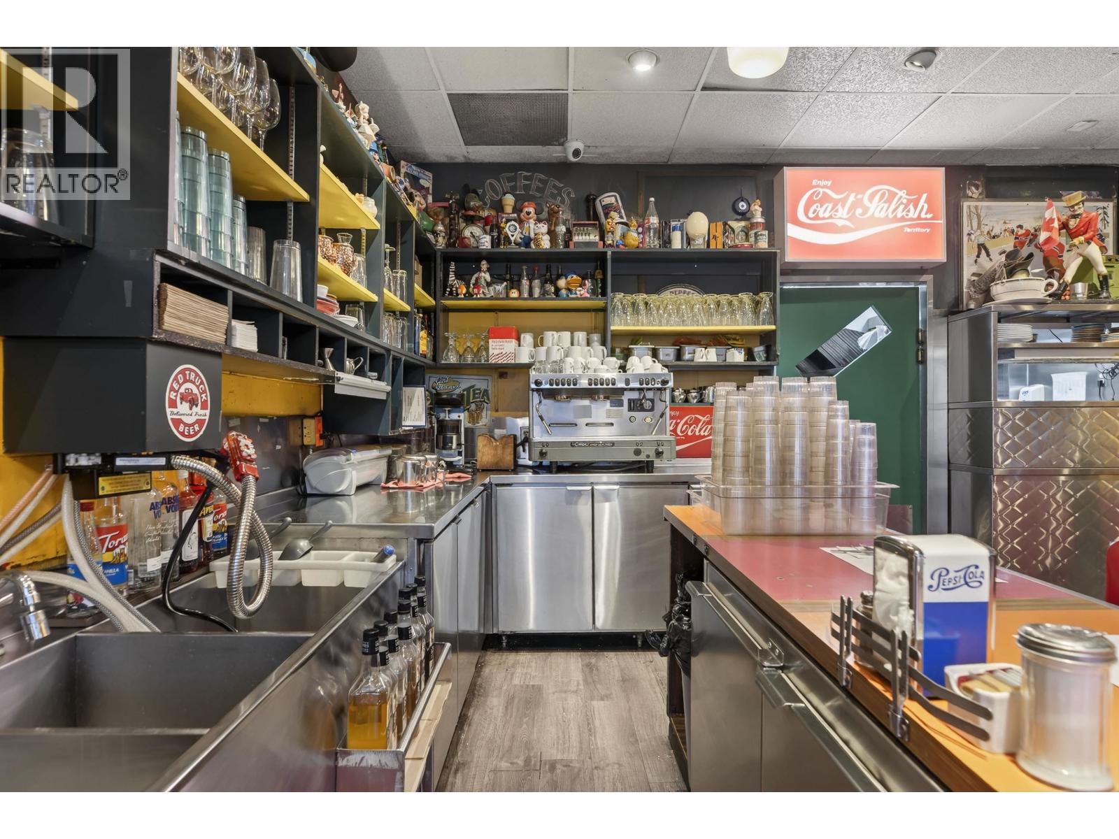 2095 W 4th Avenue, Vancouver, British Columbia  V3J 1M7 - Photo 4 - C8075777