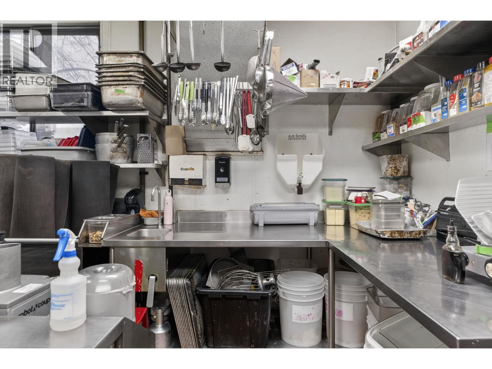 2095 W 4th Avenue, Vancouver, British Columbia  V3J 1M7 - Photo 24 - C8075777