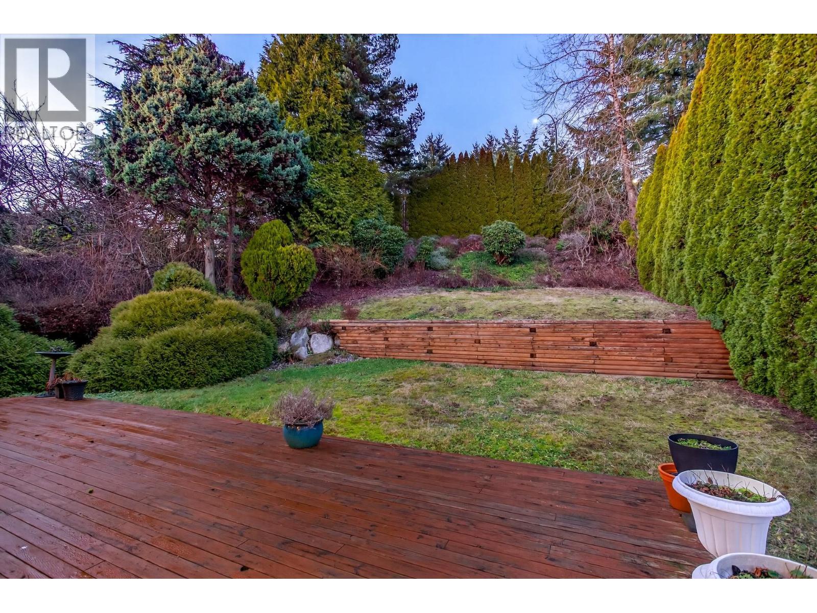 1365 Honeysuckle Lane, Coquitlam, British Columbia  V3E 2P1 - Photo 33 - R3085390