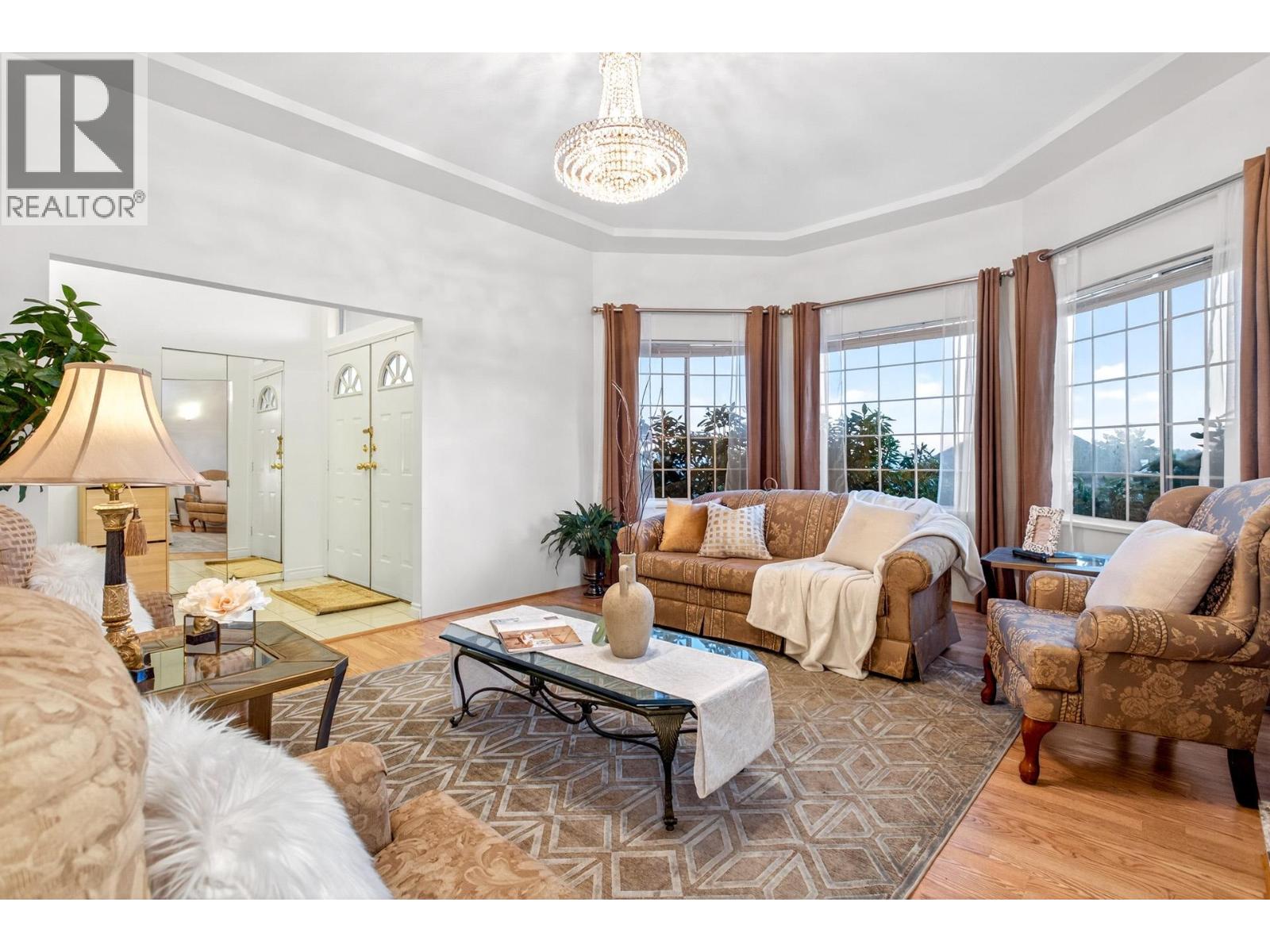 1365 Honeysuckle Lane, Coquitlam, British Columbia  V3E 2P1 - Photo 2 - R3085390