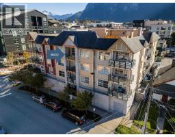 402 1310 VICTORIA STREET, Squamish, British Columbia