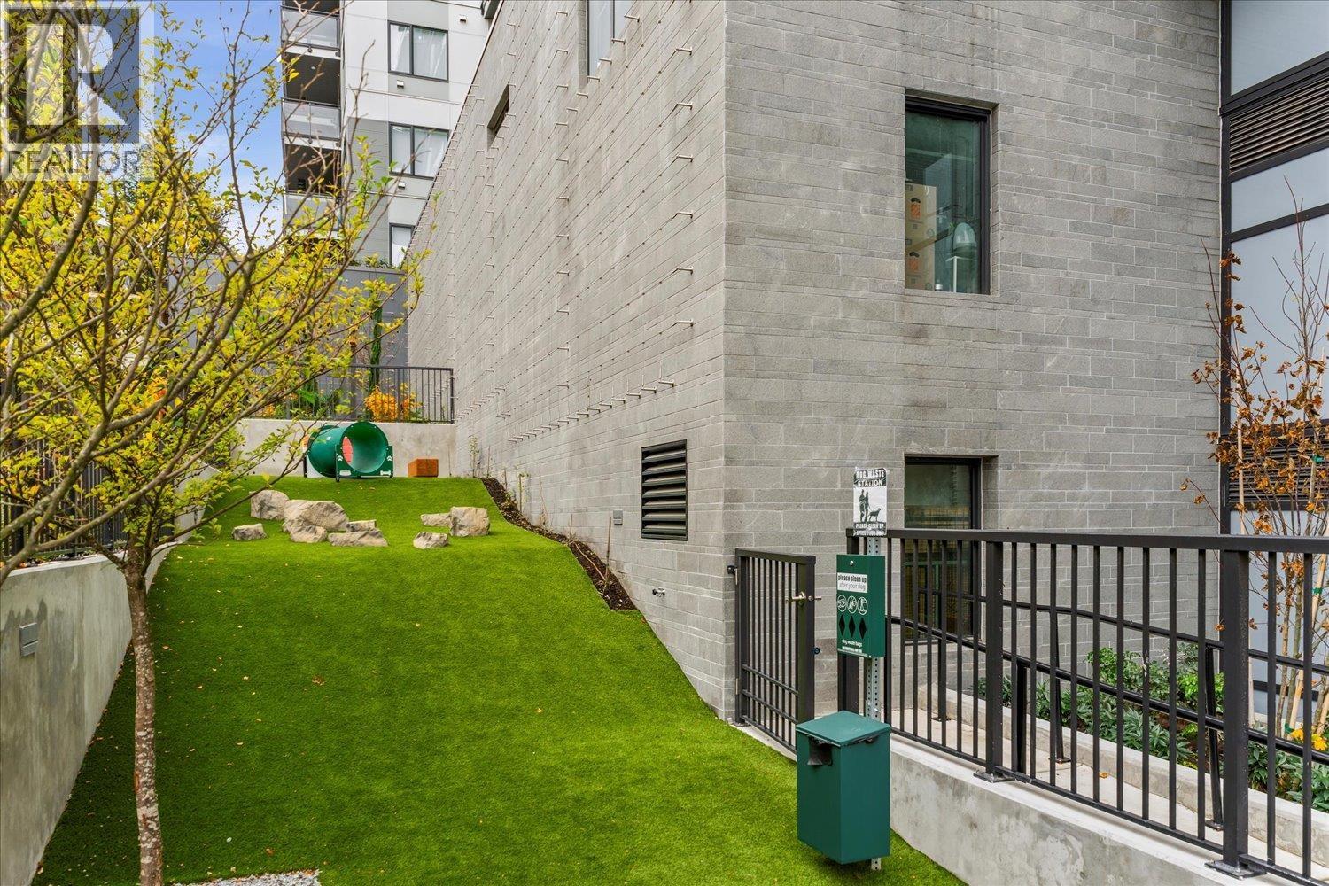 2010 626 Claremont Street, Coquitlam, British Columbia  V3J 3T4 - Photo 20 - R3085431