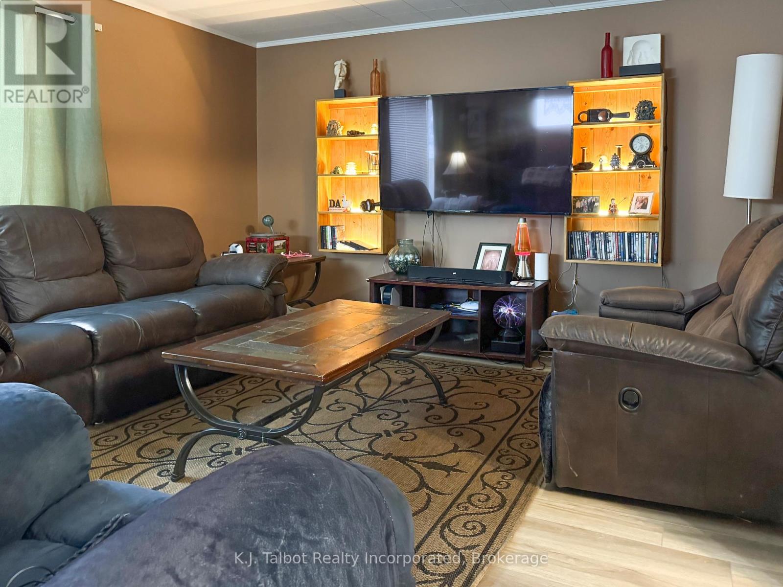 50 Mary Street N, Central Huron, Ontario  N0M 1L0 - Photo 3 - X12353840