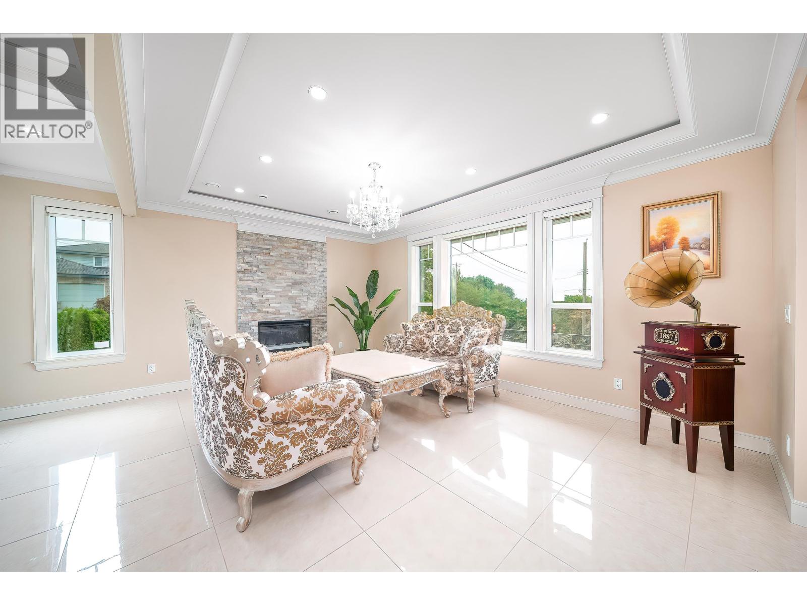 4291 Winnifred Street, Burnaby, British Columbia  V5J 2S5 - Photo 10 - R3085793