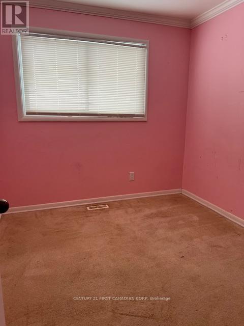 12 Mendip Crescent, London South, Ontario  N6E 1H1 - Photo 9 - X12751502