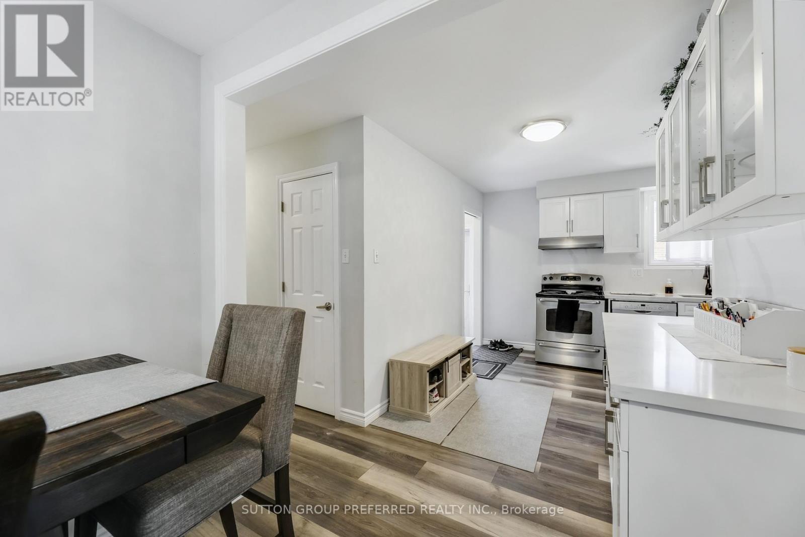 82 Lacey Crescent, London South, Ontario  N6E 2E7 - Photo 11 - X12751536