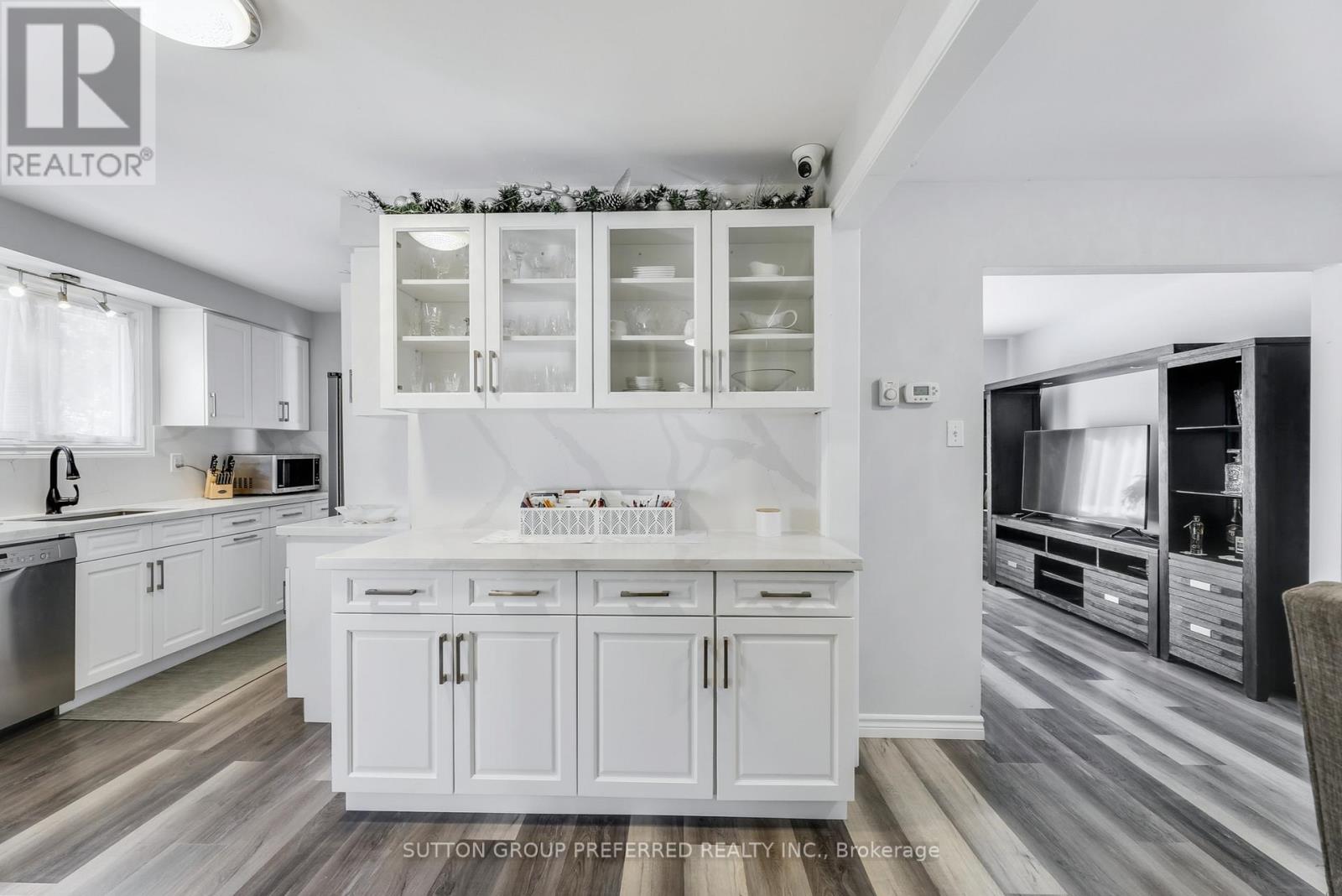 82 Lacey Crescent, London South, Ontario  N6E 2E7 - Photo 12 - X12751536