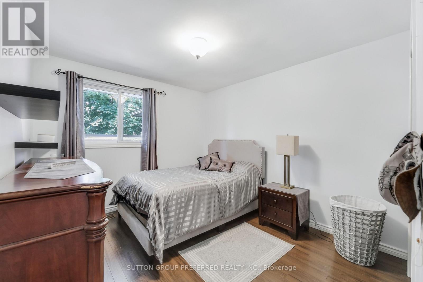 82 Lacey Crescent, London South, Ontario  N6E 2E7 - Photo 21 - X12751536