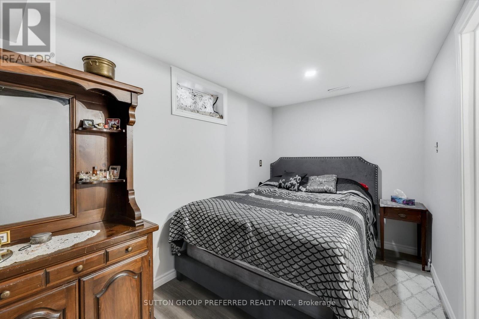 82 Lacey Crescent, London South, Ontario  N6E 2E7 - Photo 28 - X12751536