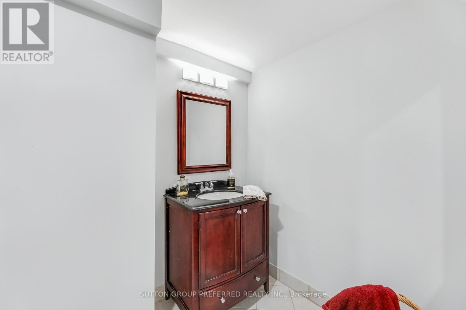 82 Lacey Crescent, London South, Ontario  N6E 2E7 - Photo 29 - X12751536