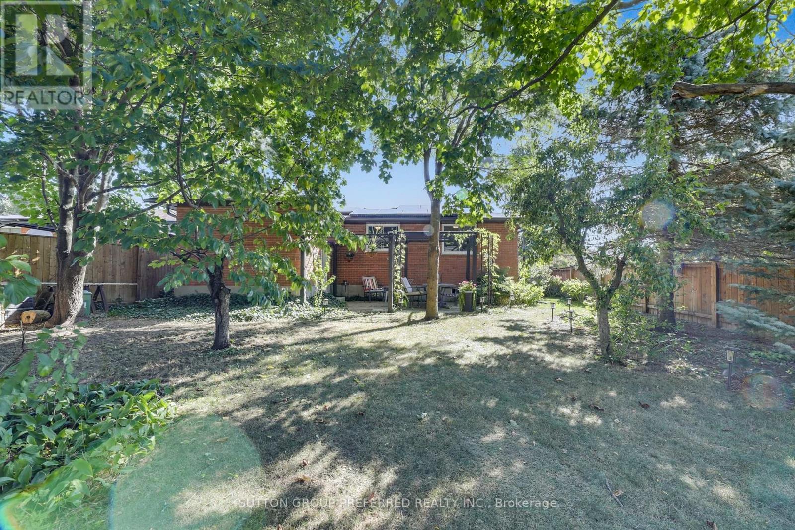 82 Lacey Crescent, London South, Ontario  N6E 2E7 - Photo 32 - X12751536