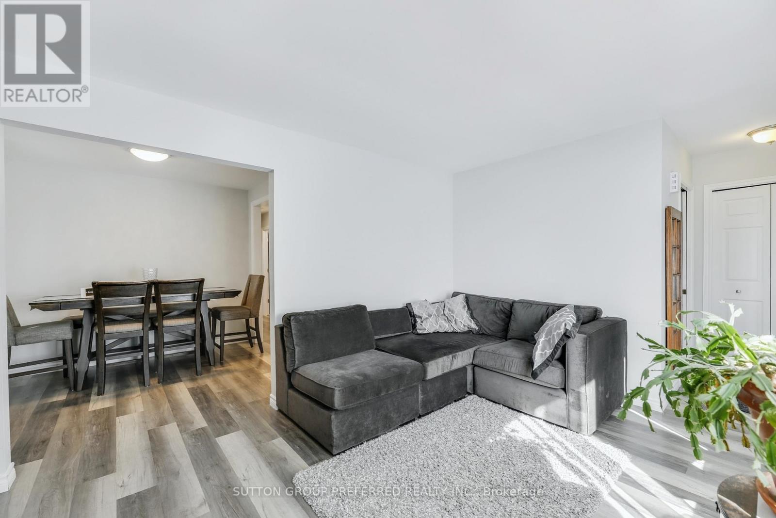 82 Lacey Crescent, London South, Ontario  N6E 2E7 - Photo 8 - X12751536