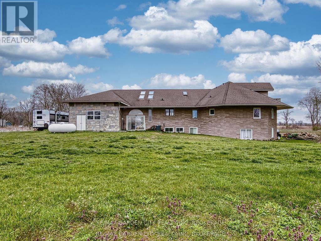 33260 Pettit Road, Wainfleet (Marshville/winger), Ontario  L0S 1V0 - Photo 4 - X12751540