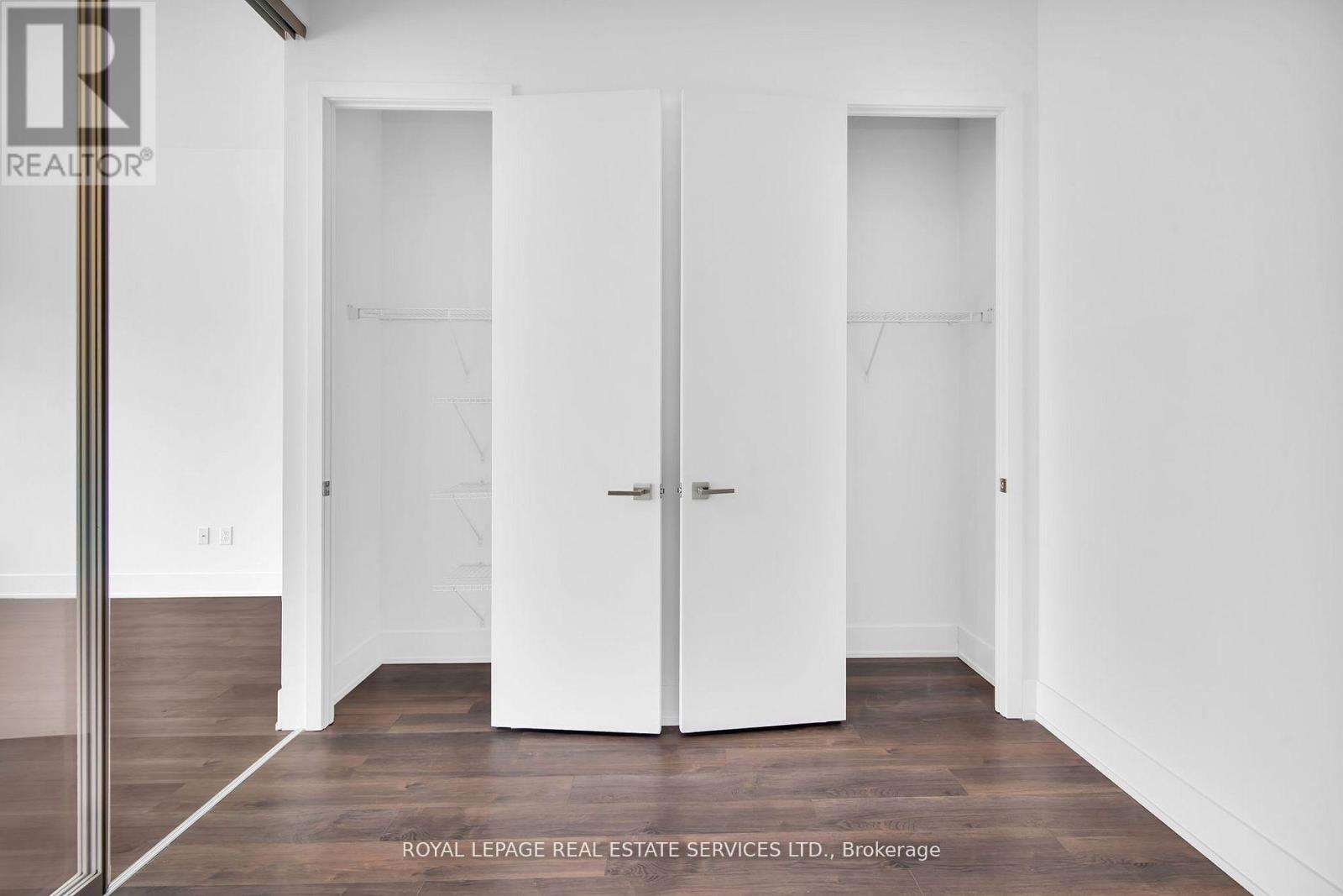 402 - 111 St Clair Avenue W, Toronto, Ontario  M4V 1N5 - Photo 11 - C12751468