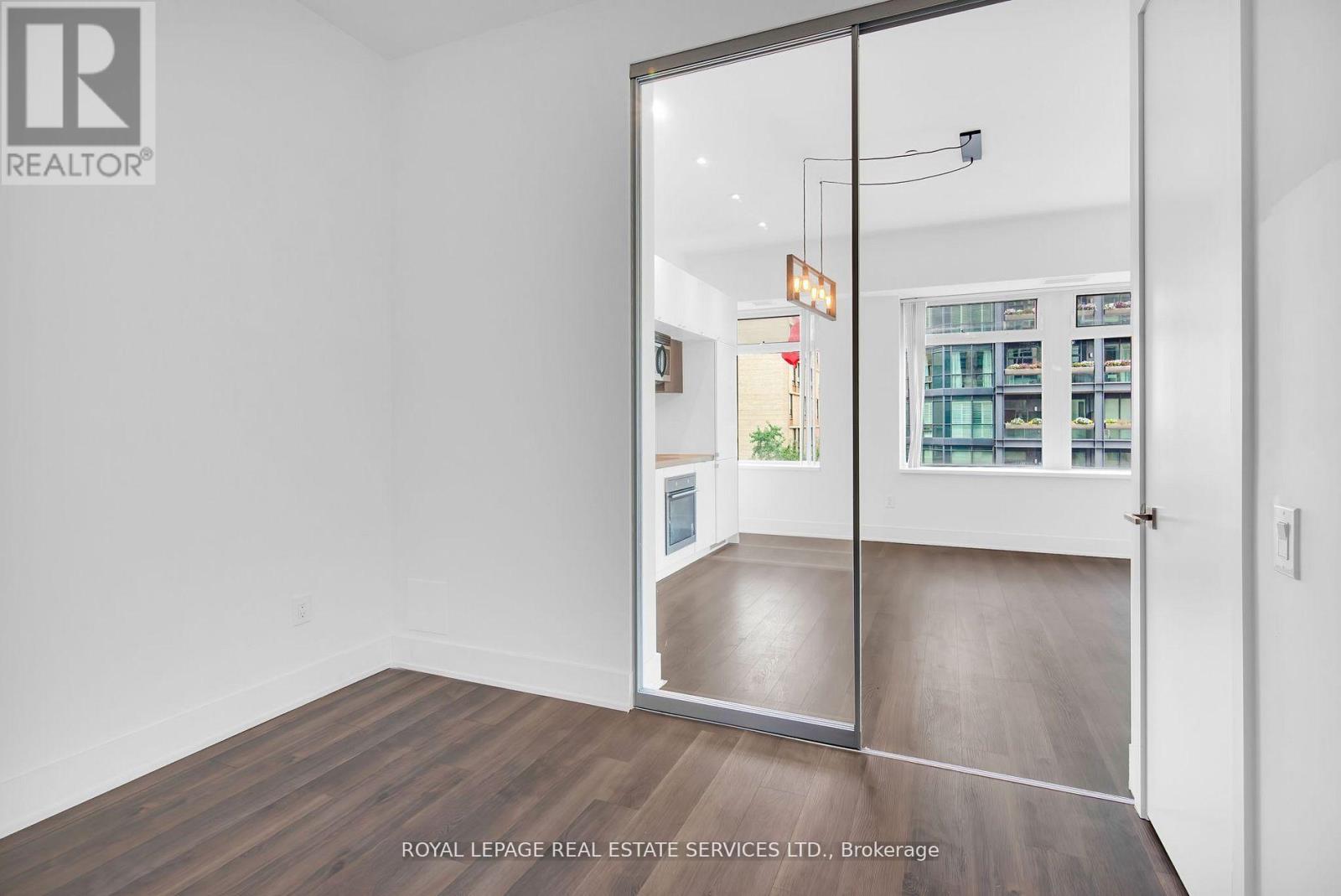 402 - 111 St Clair Avenue W, Toronto, Ontario  M4V 1N5 - Photo 14 - C12751468