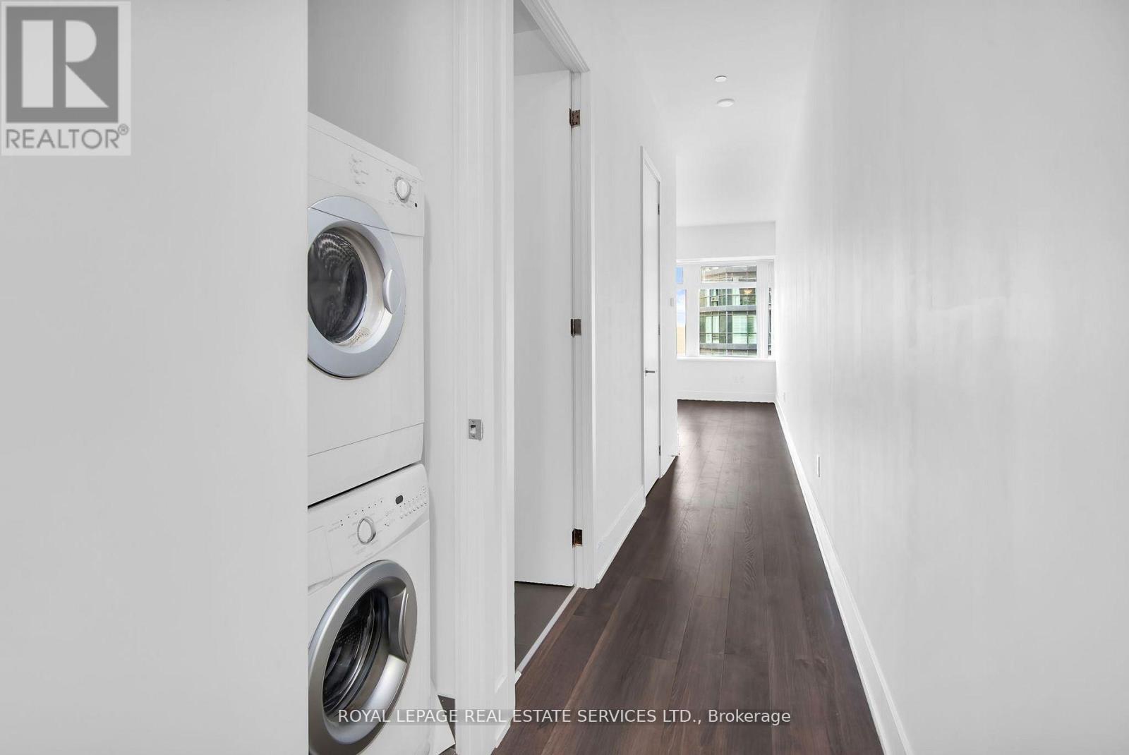 402 - 111 St Clair Avenue W, Toronto, Ontario  M4V 1N5 - Photo 15 - C12751468