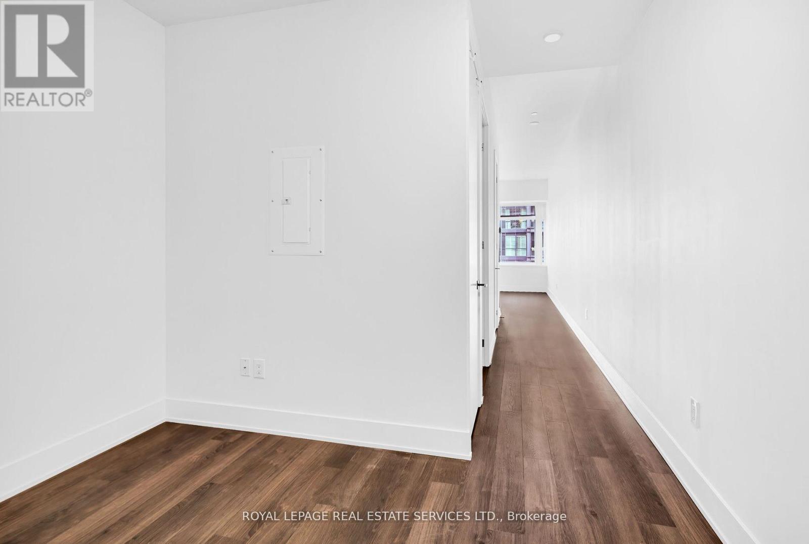 402 - 111 St Clair Avenue W, Toronto, Ontario  M4V 1N5 - Photo 17 - C12751468