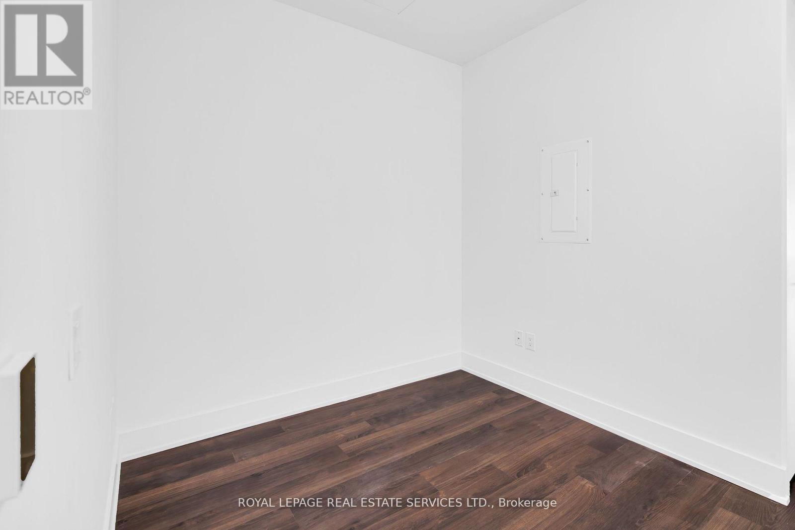 402 - 111 St Clair Avenue W, Toronto, Ontario  M4V 1N5 - Photo 18 - C12751468