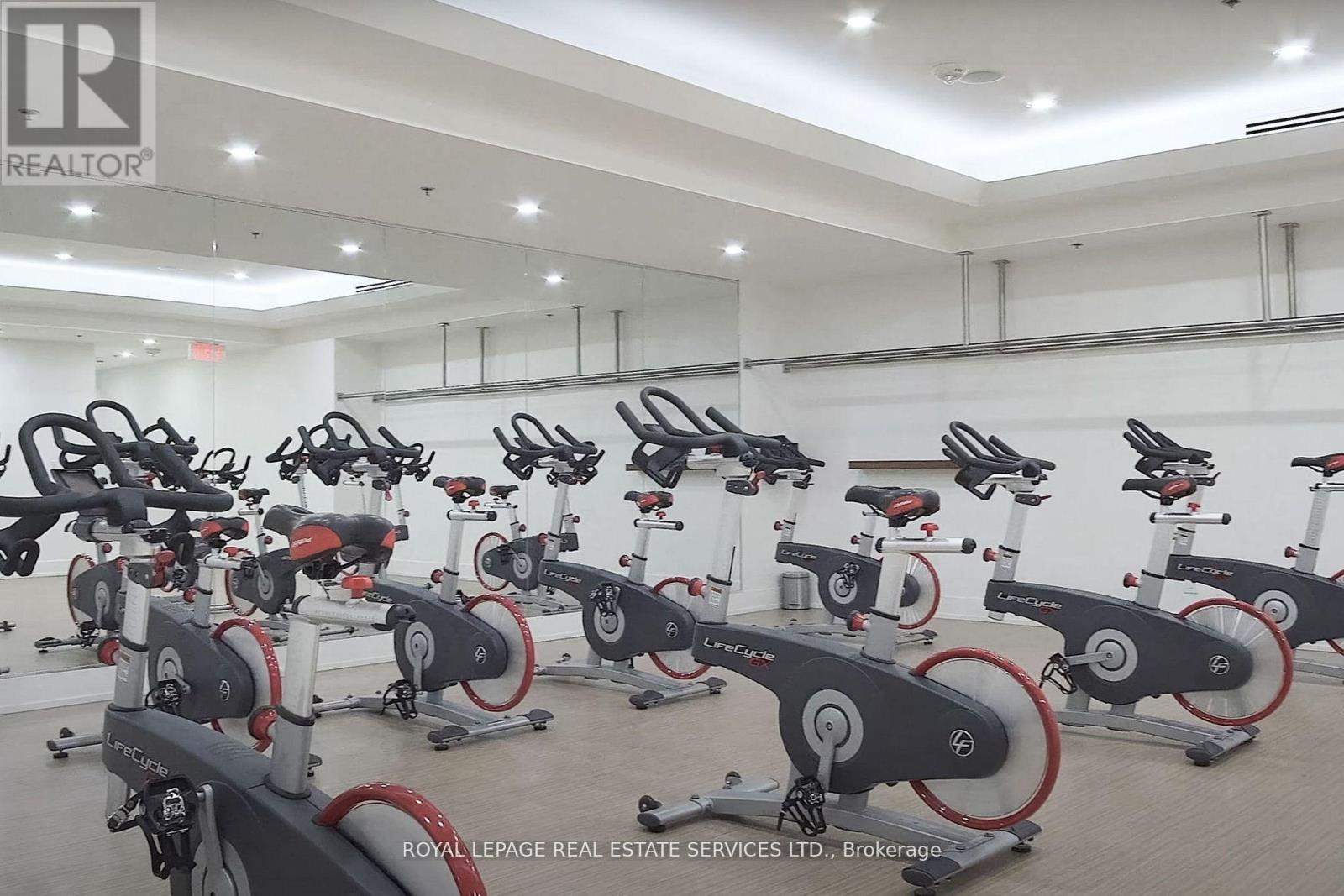 402 - 111 St Clair Avenue W, Toronto, Ontario  M4V 1N5 - Photo 24 - C12751468