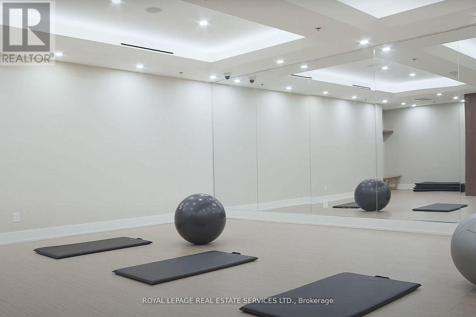 402 - 111 St Clair Avenue W, Toronto, Ontario  M4V 1N5 - Photo 25 - C12751468