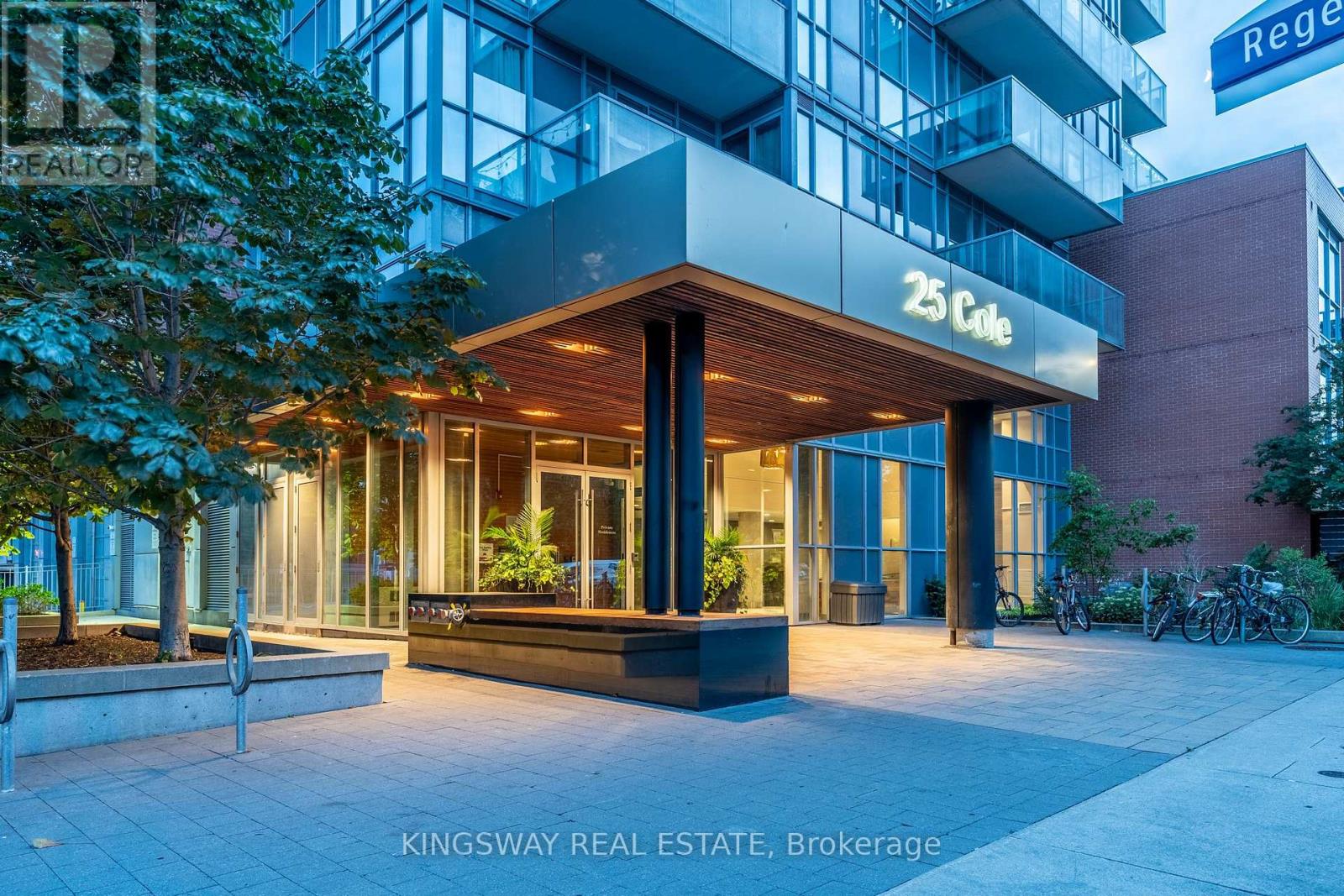 1709 - 25 COLE STREET, Toronto, Ontario