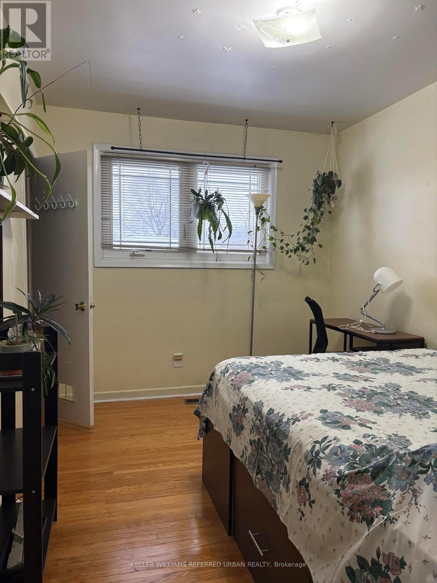 ROOM 2 - 140 RODDA BOULEVARD, Toronto, Ontario