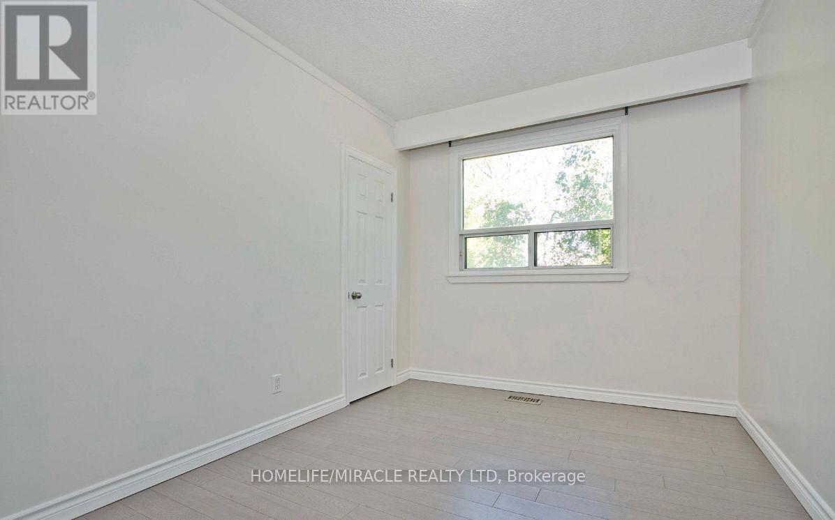 49 Thorncroft Crescent, Ajax, Ontario  L1S 2S1 - Photo 12 - E12751544