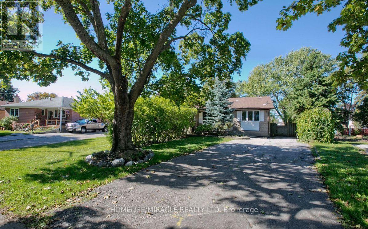 49 Thorncroft Crescent, Ajax, Ontario  L1S 2S1 - Photo 3 - E12751544