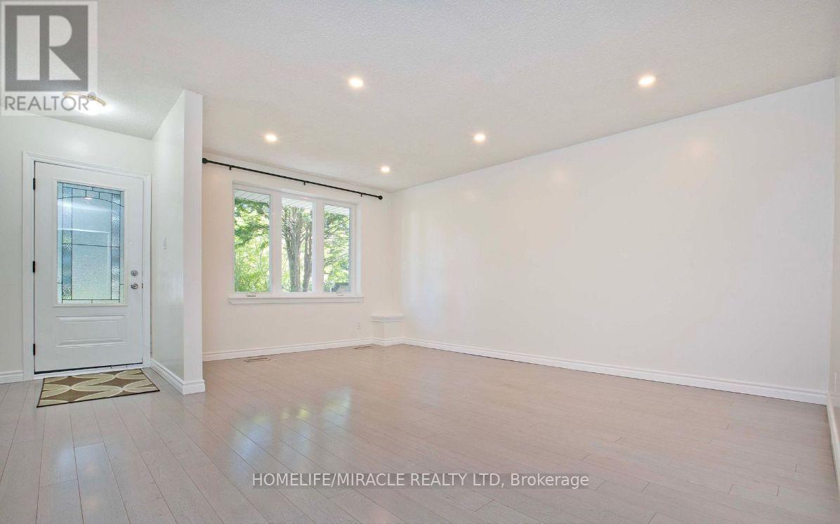 49 Thorncroft Crescent, Ajax, Ontario  L1S 2S1 - Photo 4 - E12751544