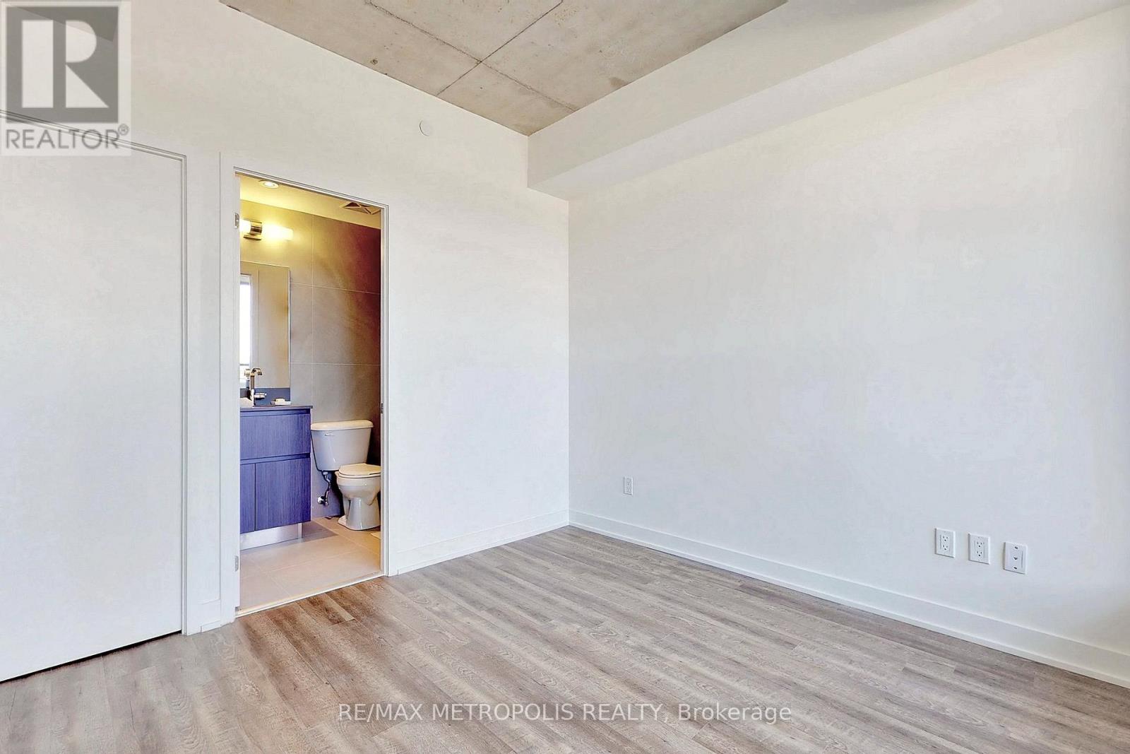 201 - 25 Baseball Place, Toronto, Ontario  M4M 0E7 - Photo 11 - E12751548