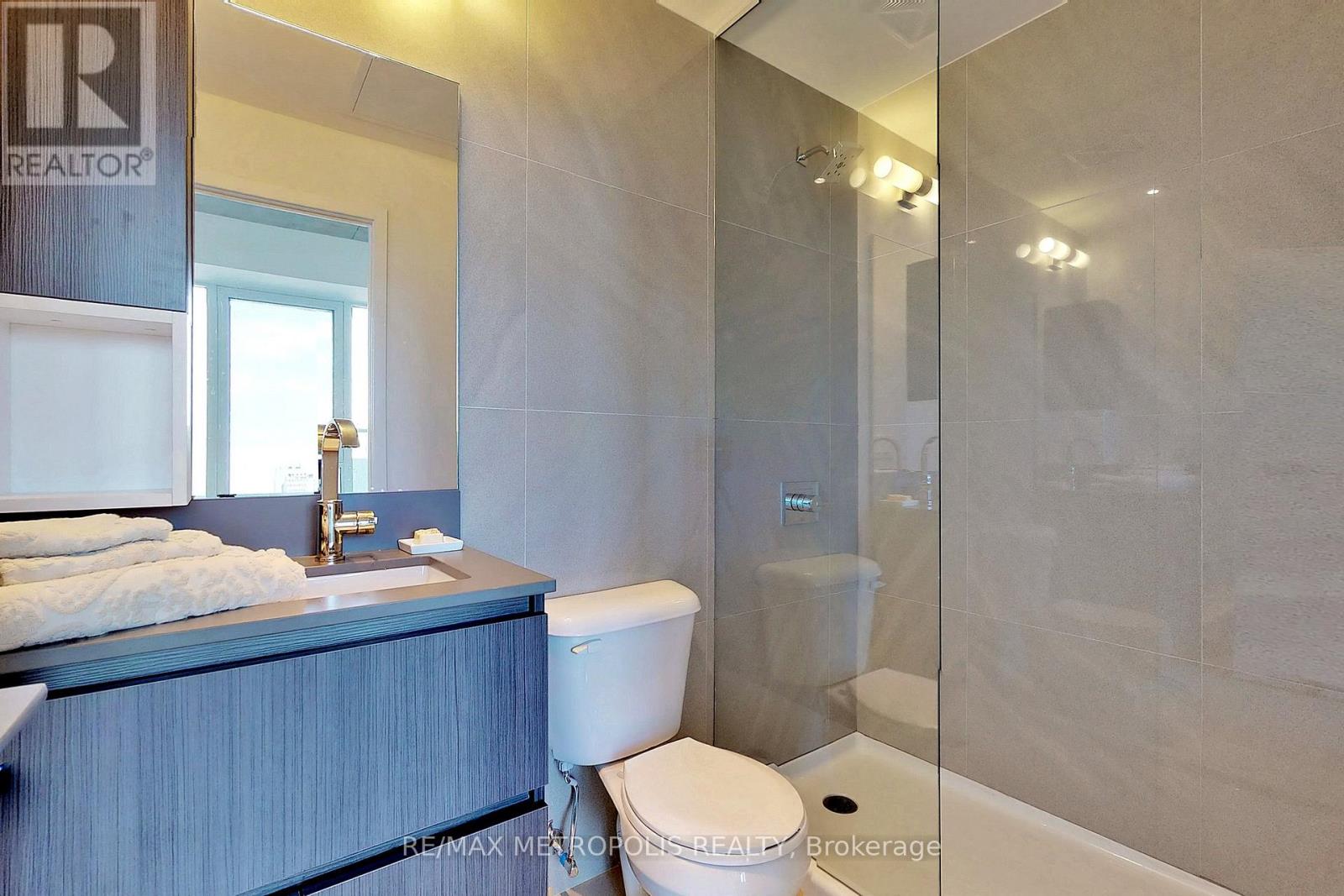 201 - 25 Baseball Place, Toronto, Ontario  M4M 0E7 - Photo 14 - E12751548