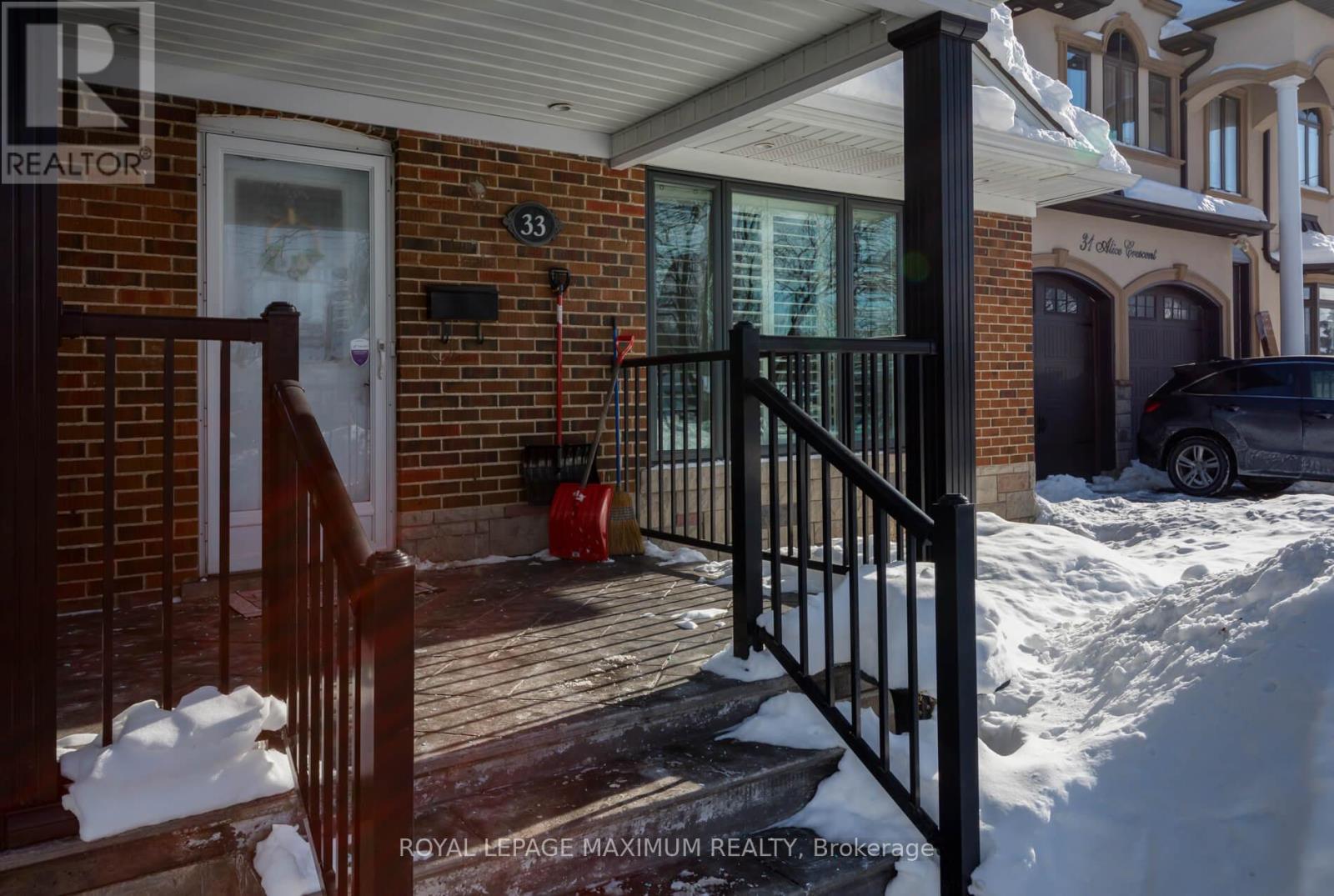 33 Alice Crescent, Toronto, Ontario  M1R 4N6 - Photo 3 - E12751550