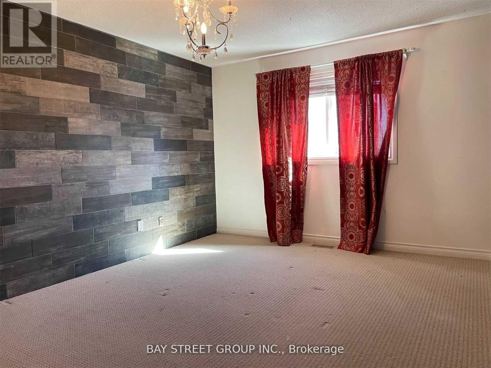 2079 Pineview Drive, Oakville, Ontario  L6H 5M5 - Photo 13 - W12751456