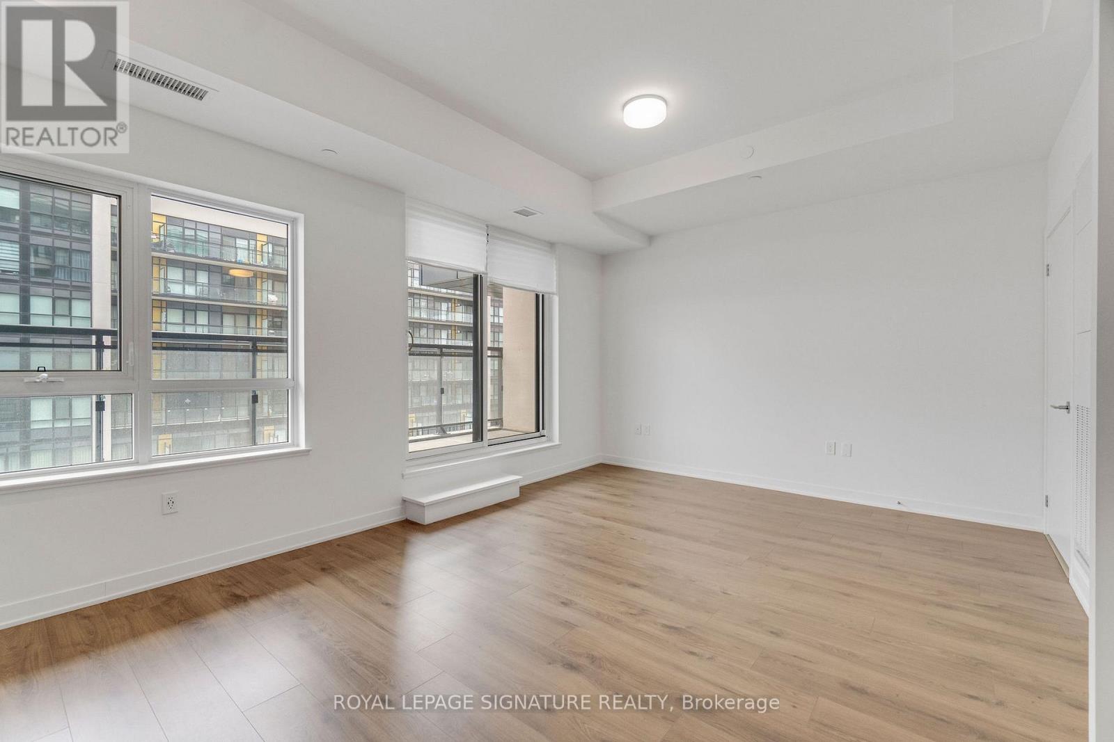 518 - 395 Dundas Street W, Oakville (Go Glenorchy), Ontario  L6M 5R8 - Photo 15 - W12751472