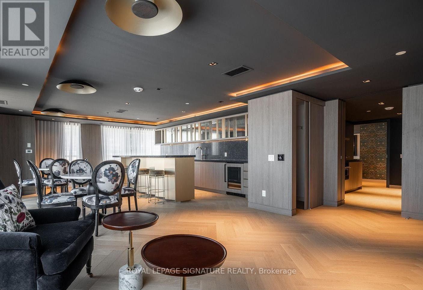 518 - 395 Dundas Street W, Oakville (Go Glenorchy), Ontario  L6M 5R8 - Photo 28 - W12751472