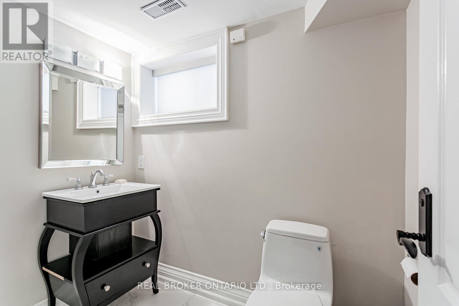 B - 47 Highgate Road, Toronto (Kingsway South), Ontario  M8X 2B4 - Photo 13 - W12751474