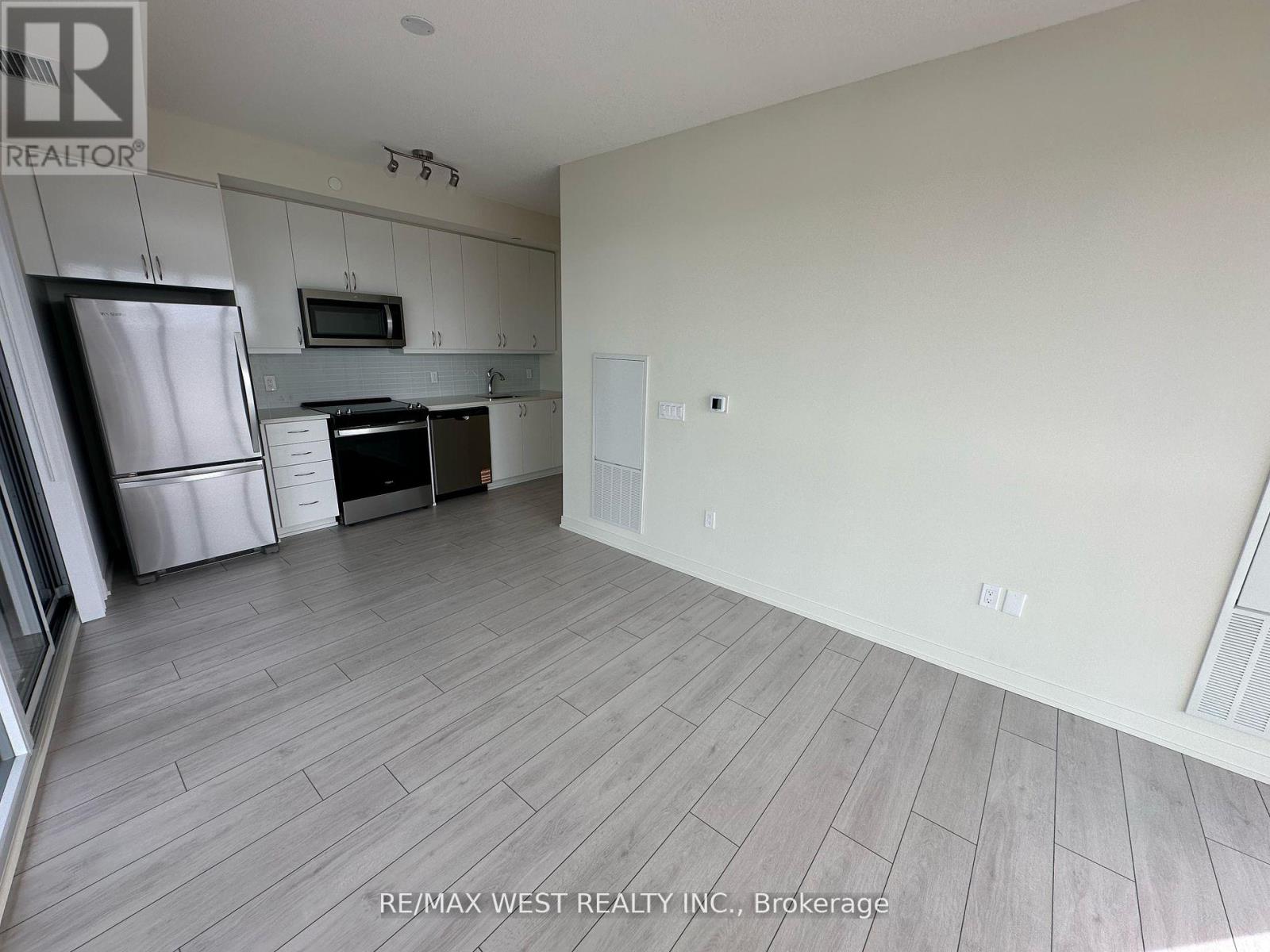 2511 - 38 Annie Craig Drive, Toronto, Ontario  M8V 0A8 - Photo 6 - W12751476