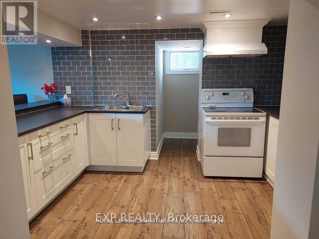 2587 Burslem Road S, Mississauga, Ontario  L5A 2R5 - Photo 15 - W12751500