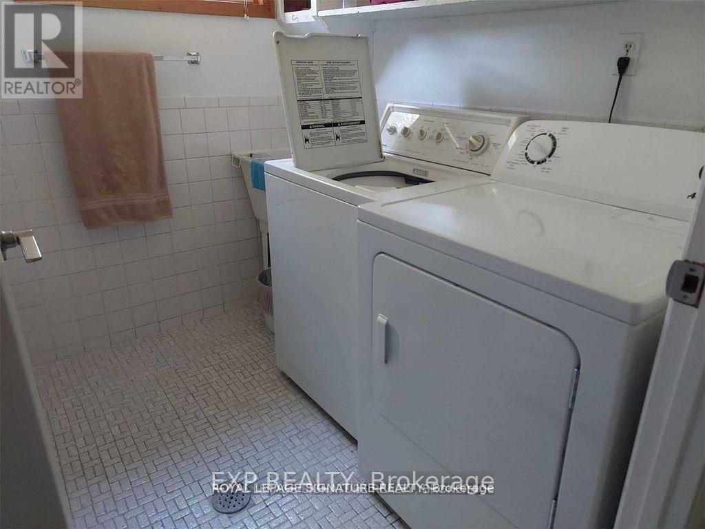 2587 Burslem Road S, Mississauga, Ontario  L5A 2R5 - Photo 2 - W12751500