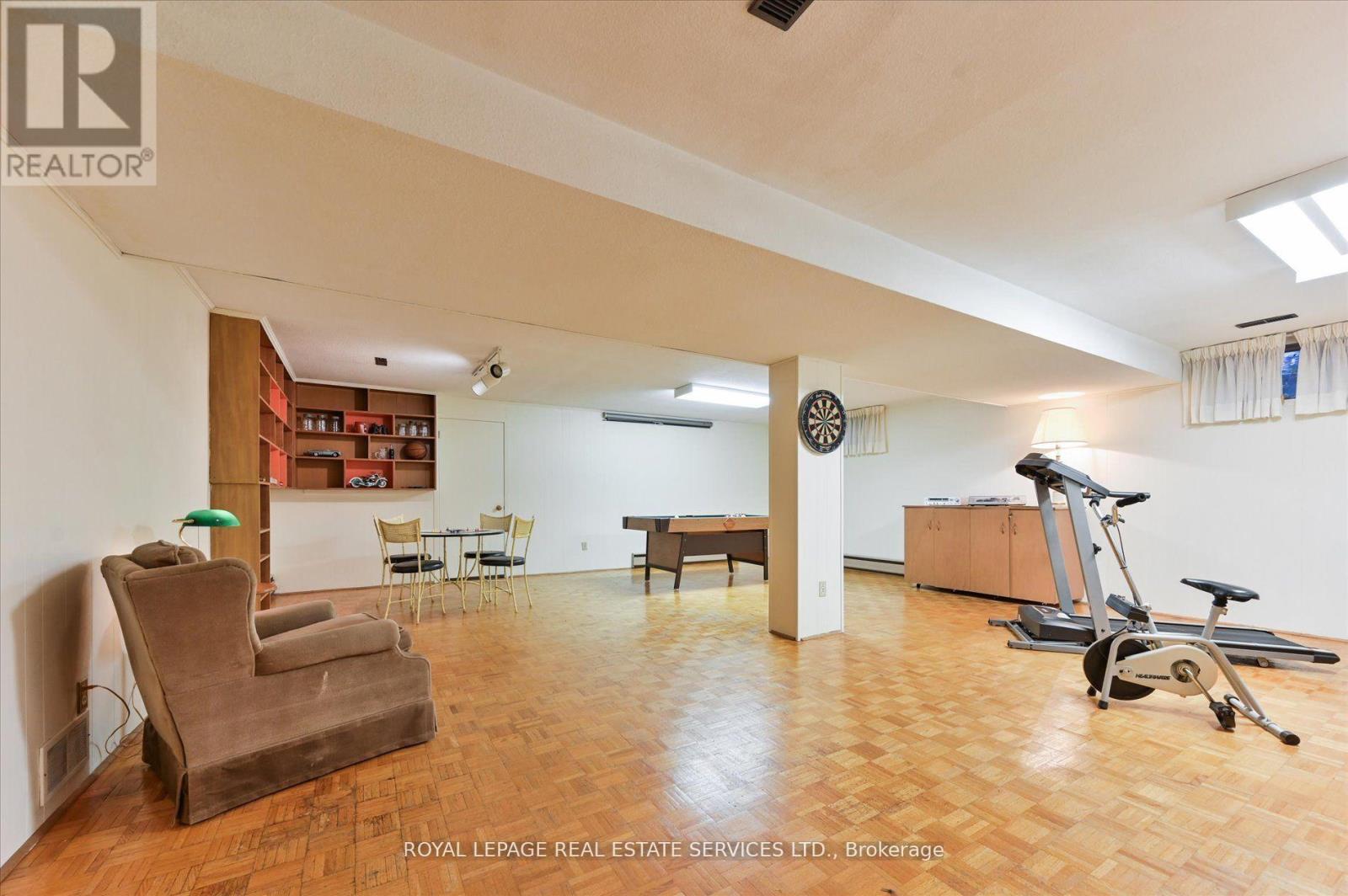 20 Widdicombe Hill, Toronto (Willowridge-Martingrove-Richview), Ontario  M9R 1B3 - Photo 29 - W12751508