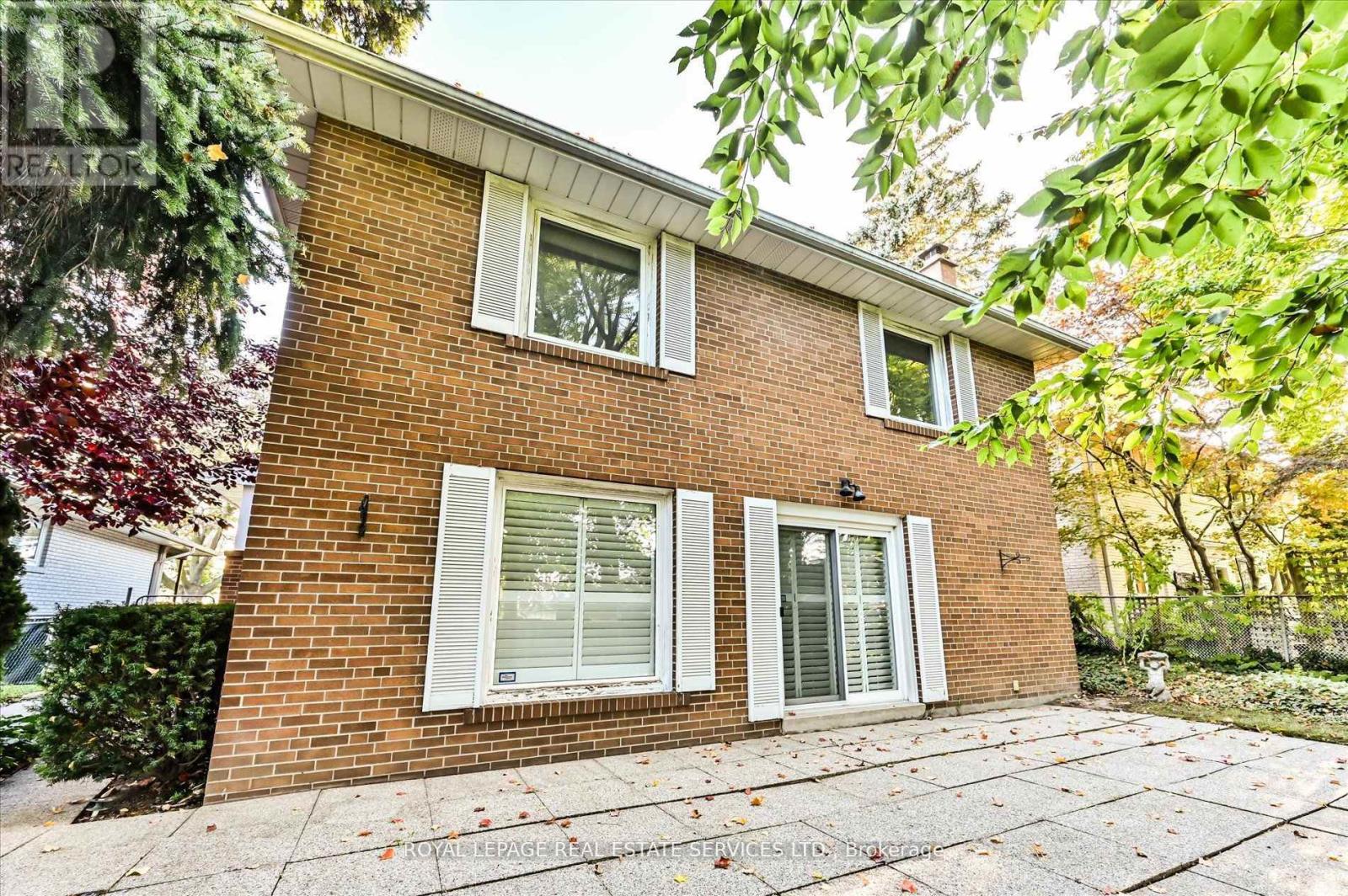 20 Widdicombe Hill, Toronto (Willowridge-Martingrove-Richview), Ontario  M9R 1B3 - Photo 32 - W12751508