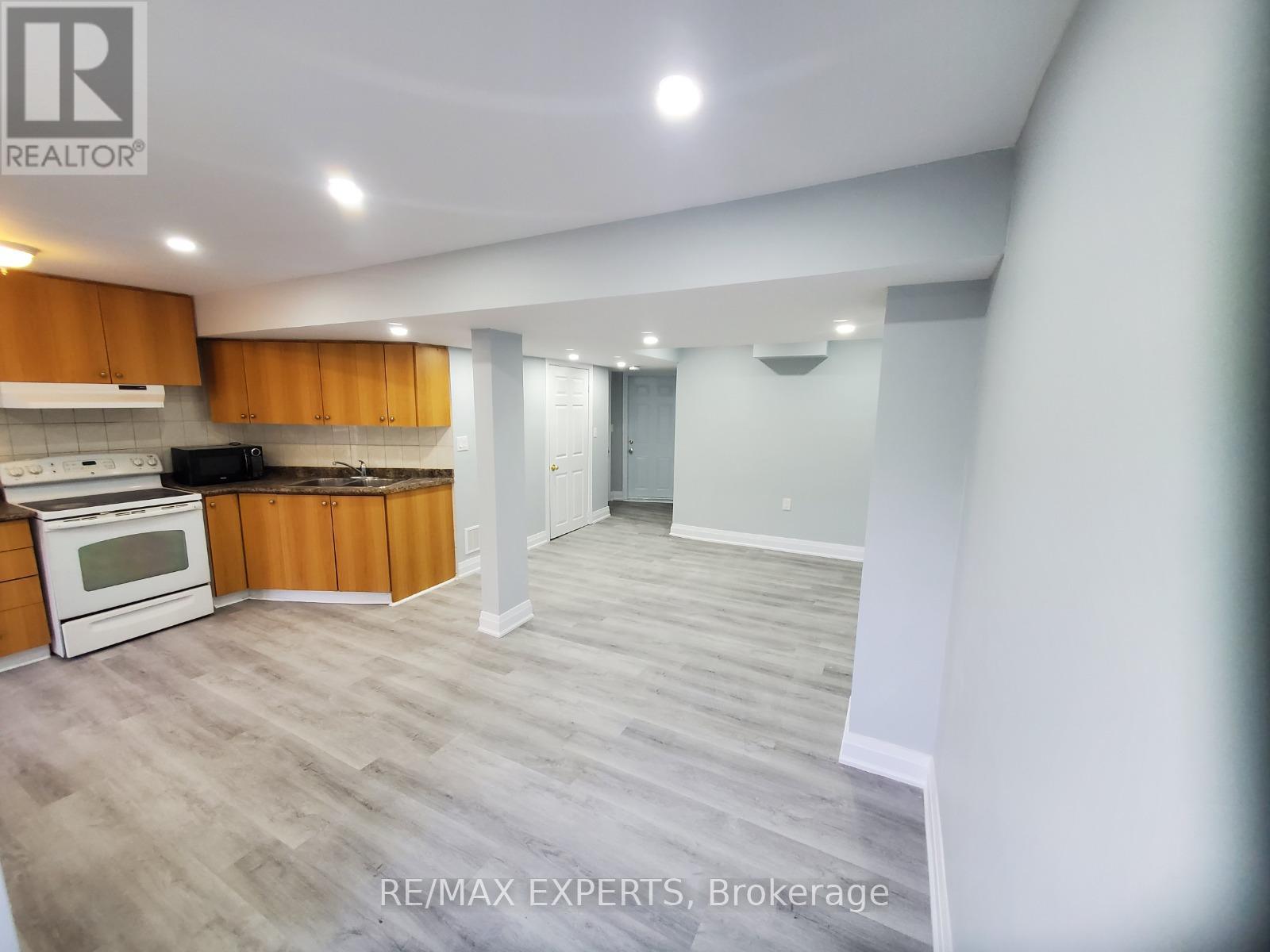 Lower - 43 Eastview Gate, Brampton (Bram East), Ontario  L6P 1M6 - Photo 11 - W12751516