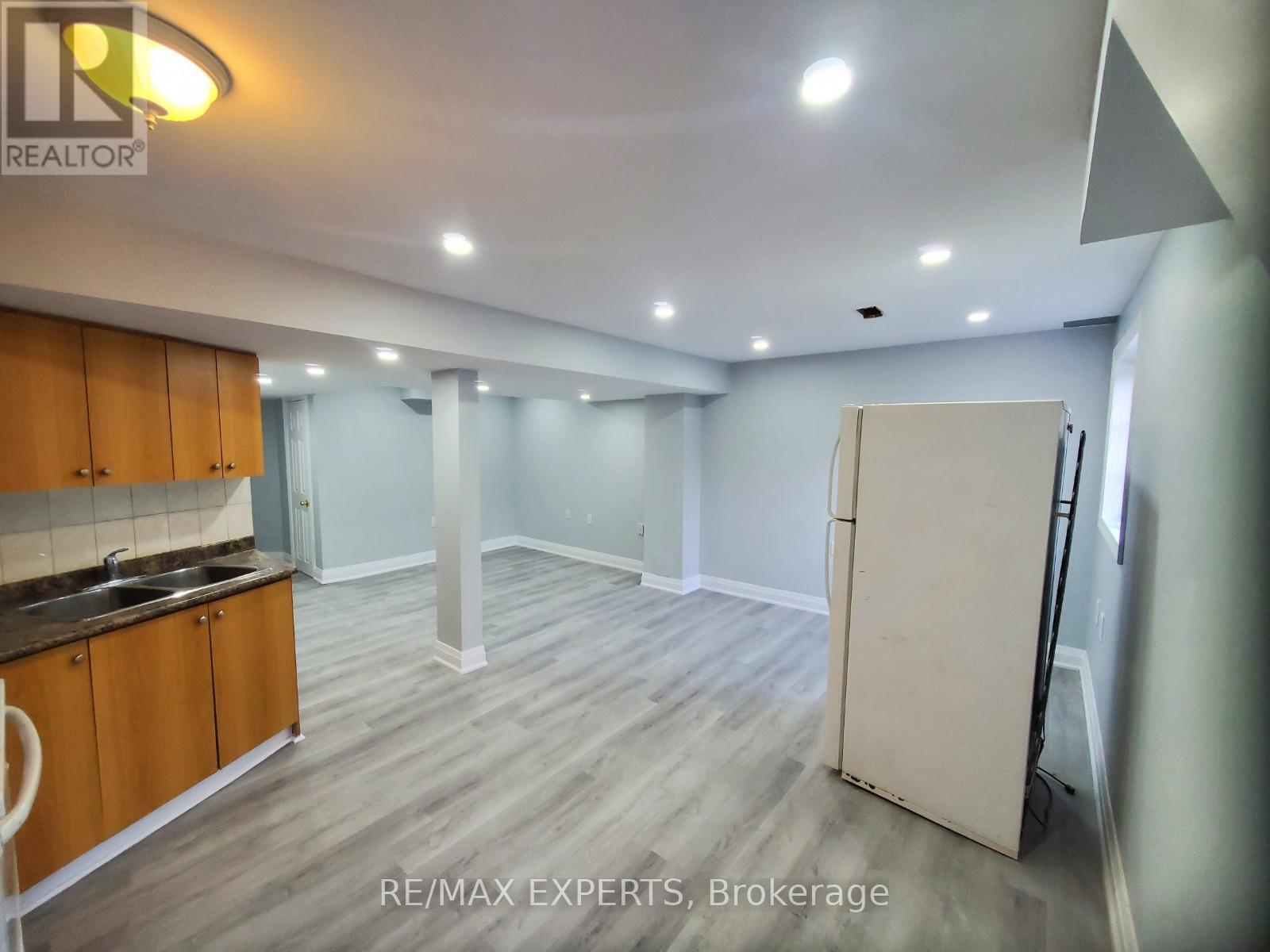 Lower - 43 Eastview Gate, Brampton (Bram East), Ontario  L6P 1M6 - Photo 13 - W12751516